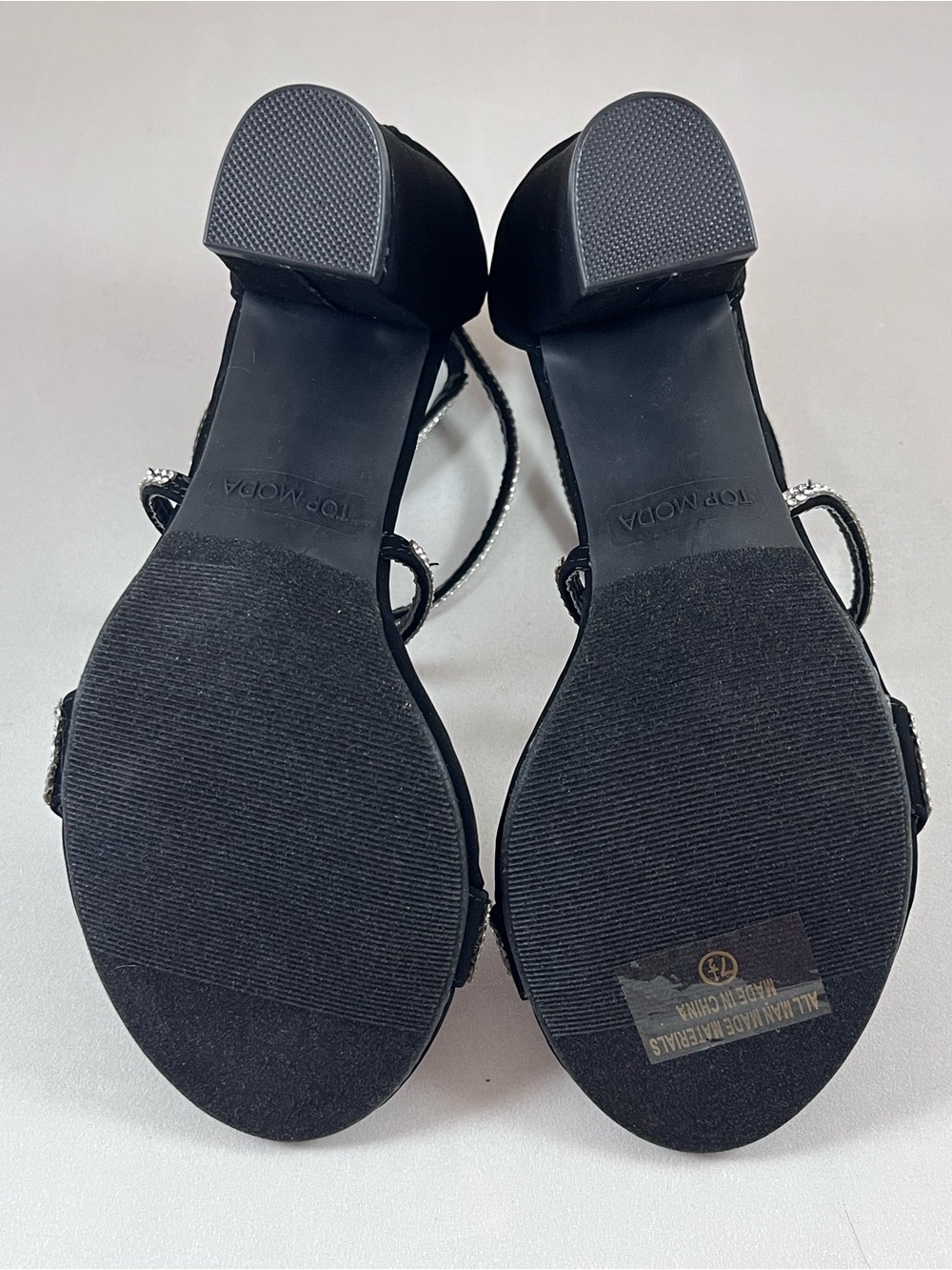 NWOB Top Moda Black Rhinestone Strappy Block Heel Sandals Size 7.5 - Picture 8 of 9